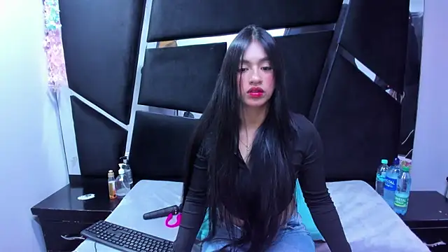Snapshot of Mariana_Prin chatting on 06.08.26 Mariana Prin online show from 06.08.26