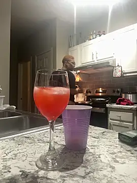 Snapshot of SexyHoneyRedd chatting on 02.11.25 SexyHoneyRedd online show from 02.11.25