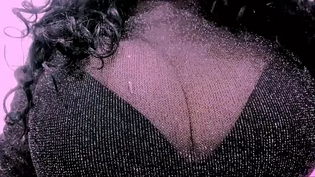 Snapshot of valeriasexxx chatting on 10.25.25 valeriasexxx online show from 10.25.25