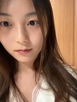 Snapshot of Sweet-Angel999 chatting on 11.19.25 Sweet-Angel999 online show from 11.19.25