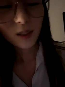 Snapshot of Sweet-Angel999 chatting on 11.26.25 Sweet-Angel999 online show from 11.26.25