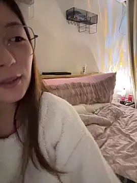 Sweet-Angel999 online show from 12.19.25