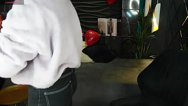 Snapshot of Lily_Moonlight chatting on 02.08.26 Lily Moonlight online show from 02.08.26