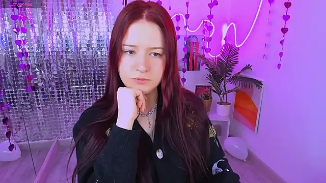 Snapshot of Lily_Moonlight chatting on 02.15.26 Lily Moonlight online show from 02.15.26