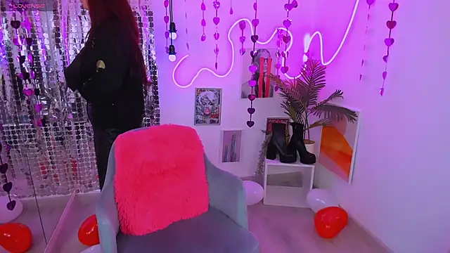 Snapshot of Lily_Moonlight chatting on 02.15.26 Lily Moonlight online show from 02.15.26