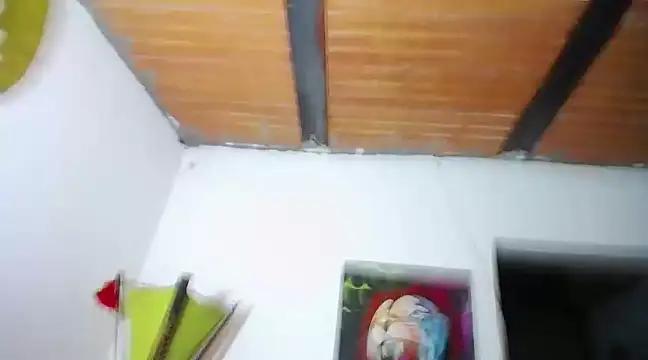 Snapshot of Dy_Hanna chatting on 01.09.25 Dy Hanna online show from 01.09.25