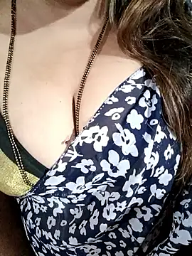 Beautyy38 online show from 02.12.26