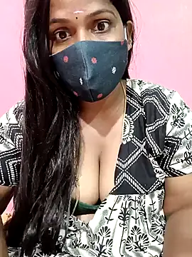 Snapshot of Renuma chatting on 01.18.25 Renuma online show from 01.18.25