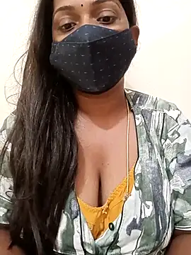 Snapshot of Renuma chatting on 02.17.25 Renuma online show from 02.17.25