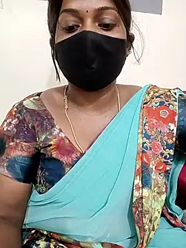 Snapshot of Renuma chatting on 02.22.25 Renuma online show from 02.22.25