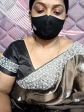 Snapshot of Renuma chatting on 10.30.25 Renuma online show from 10.30.25