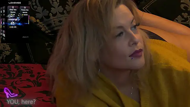 ZoeMesmerize online show from 12.01.25