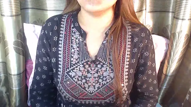 queen angelina online show from 12.15.25