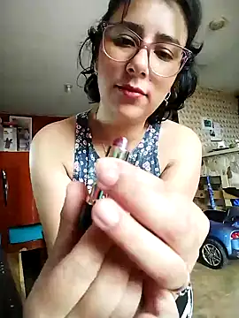 Im Alma  online show from 02.20.25