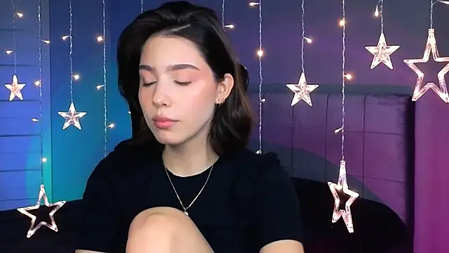 Stacy Gonzales  online show from 10.10.25