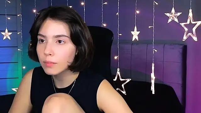 Stacy Gonzales  online show from 10.22.25