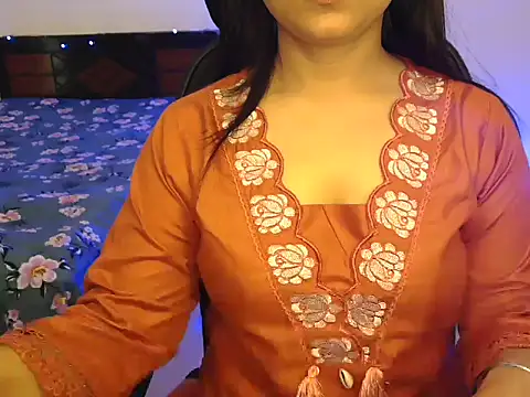 WildRuhi20 online show from 04.05.26