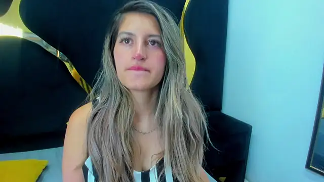 GiaRoussel online show from 09.26.25