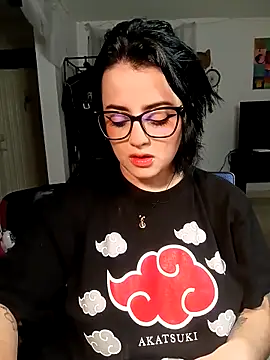 Lin-cute online show from 03.14.25