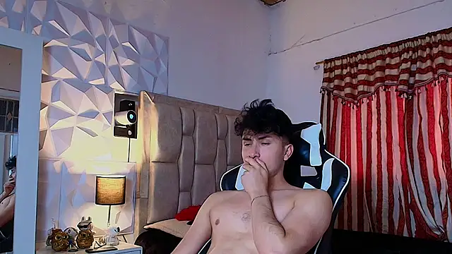 santyago taylor online show from 02.12.25