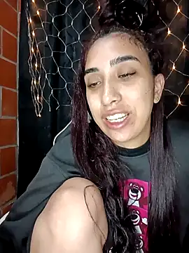 Snapshot of ifeelverywet_andhot chatting on 11.05.25 ifeelverywet andhot online show from 11.05.25