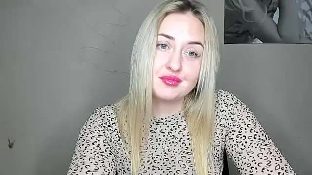 KennaJamess8 online show from 12.06.24