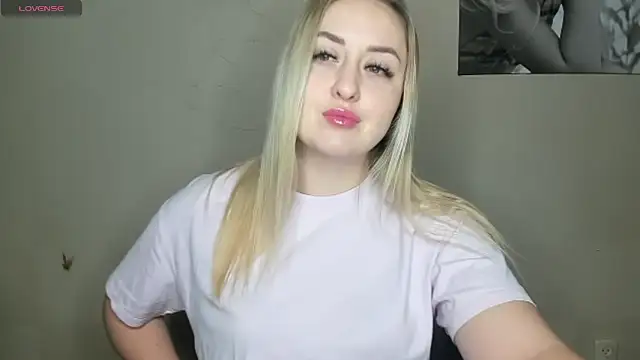 KennaJamess8 online show from 01.21.25