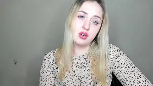 KennaJamess8 online show from 02.08.25