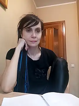 Francenia lolis online show from 11.28.25