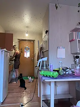 -Sexy Barbie- online show from 10.26.25