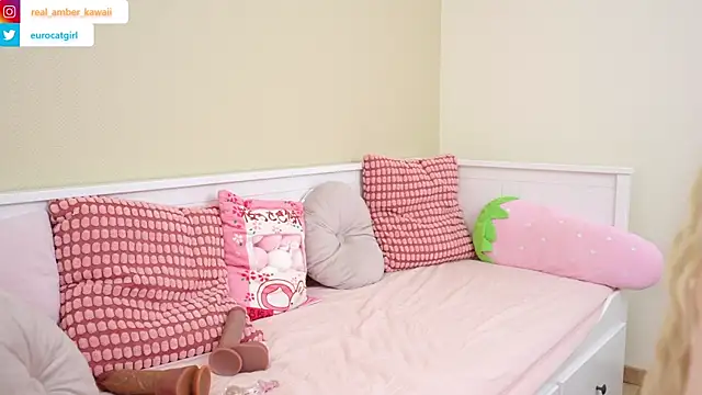 Snapshot of Amber_Kawaii chatting on 02.16.26 Amber Kawaii online show from 02.16.26