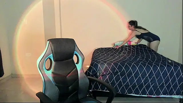 atenas 05  online show from 11.10.25