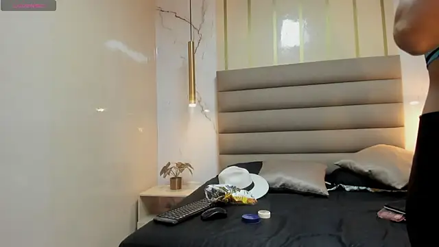 ShagiAmir online show from 02.28.25
