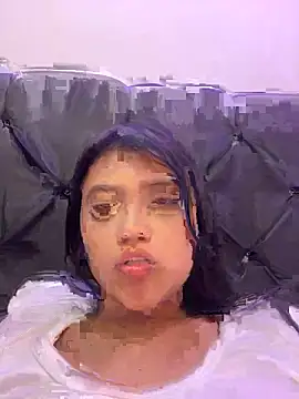 Snapshot of alisson_carolina73 chatting on 12.14.24 alisson carolina73 online show from 12.14.24