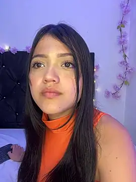 Snapshot of alisson_carolina73 chatting on 01.18.25 alisson carolina73 online show from 01.18.25