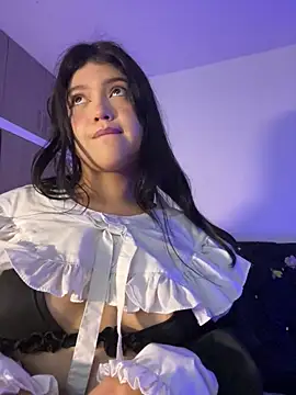 Snapshot of alisson_carolina73 chatting on 10.05.25 alisson carolina73 online show from 10.05.25