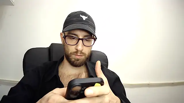 Snapshot of mikealcorleone chatting on 12.06.24 mikealcorleone online show from 12.06.24