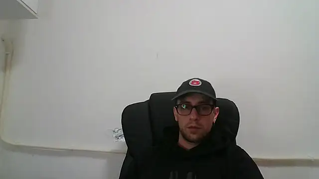 Snapshot of mikealcorleone chatting on 12.21.24 mikealcorleone online show from 12.21.24