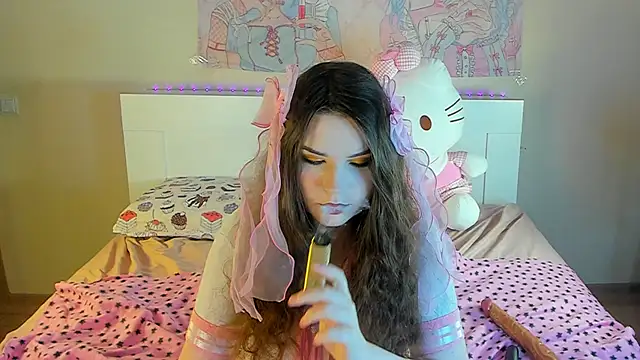 kuraii1  online show from 03.15.25