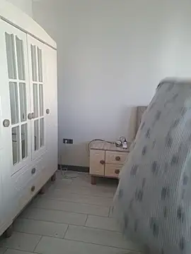 cansuozell online show from 12.02.25