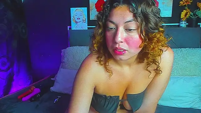 Snapshot of dulce_celeste15 chatting on 03.07.25 dulce celeste15 online show from 03.07.25