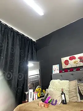 Snapshot of dulce_celeste15 chatting on 03.21.25 dulce celeste15 online show from 03.21.25