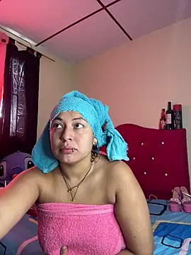 Snapshot of dulce_celeste15 chatting on 09.19.25 dulce celeste15 online show from 09.19.25