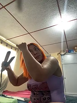 Snapshot of dulce_celeste15 chatting on 10.22.25 dulce celeste15 online show from 10.22.25