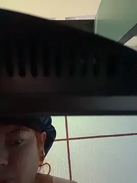 Snapshot of dulce_celeste15 chatting on 11.22.25 dulce celeste15 online show from 11.22.25