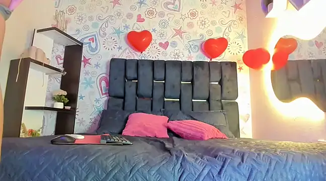 KOURTNEY-- online show from 02.26.25