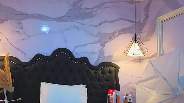 Carohorny4u online show from 05.18.26