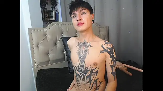 Snapshot of CataFox_ chatting on 01.06.25 CataFox online show from 01.06.25