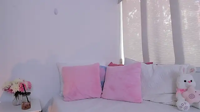 Snapshot of Brisa_blue chatting on 02.19.25 Brisa blue online show from 02.19.25