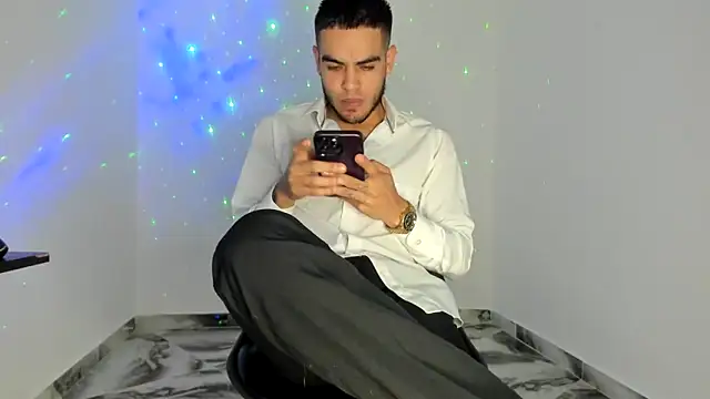 mikee scooth online show from 04.10.26